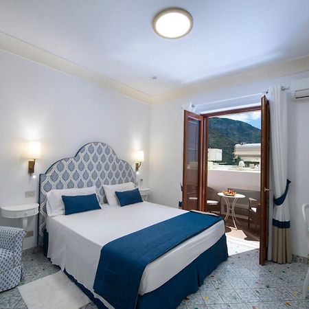 Hotel Casa Albertina Positano Exterior photo